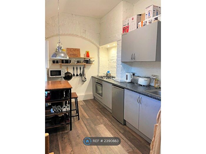 Studio To Rent In Newbould Lane, Sheffield, S10