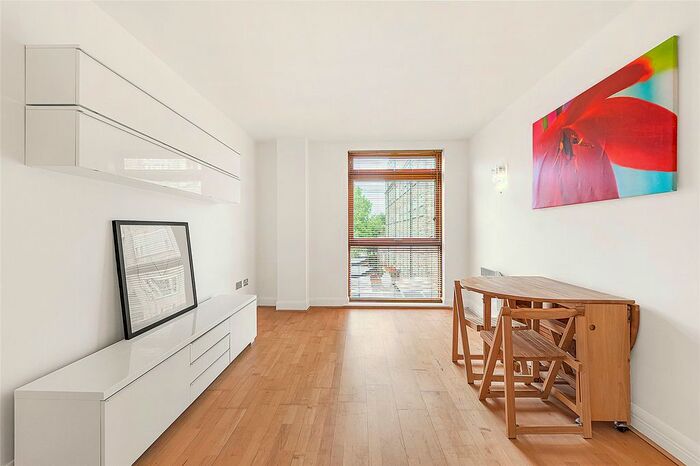 1 Bedroom Flat To Rent In Chalk Farm Road, Chalk Farm, London, NW1