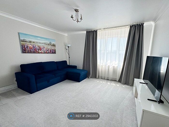 2 Bedroom Flat To Rent In Riverslea Road, Coventry, CV3