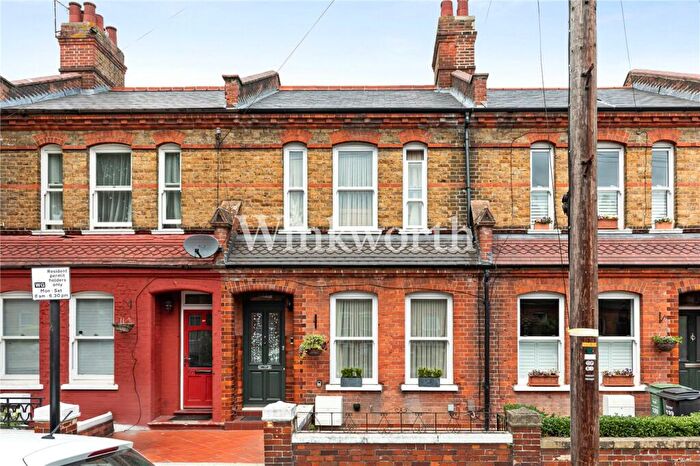3 Bedroom Terraced House To Rent In Lymington Avenue, London, N22