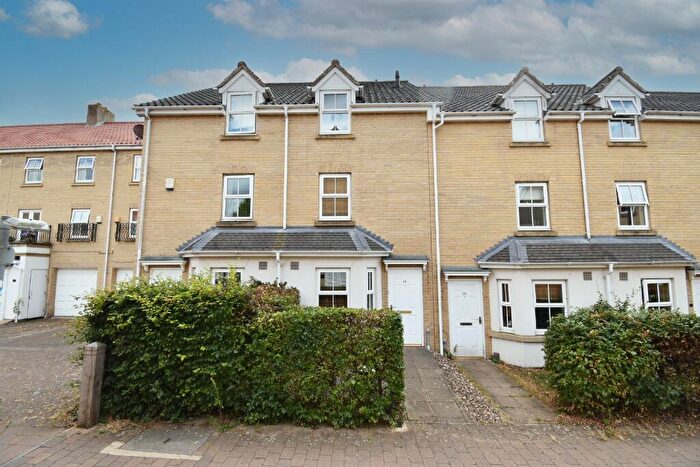 4 Bedroom Town House To Rent In Kenneth McKee Plain, Norwich, NR2