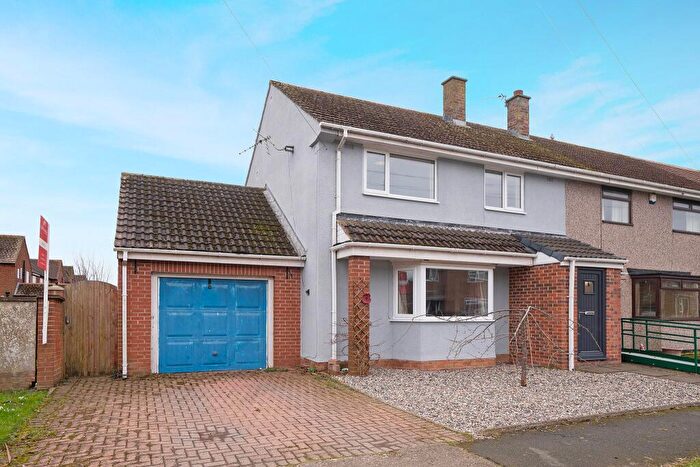 3 Bedroom End Of Terrace House For Sale In Sanderson Road, Darlington, DL2