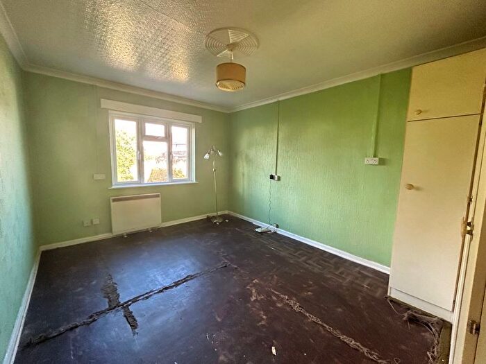 2 Bedroom Detached Bungalow For Sale In Hafod Road West, Penrhyn Bay, LL30