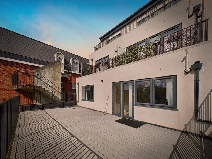 1 Bedroom Flat To Rent In London Road, Camberley, GU15