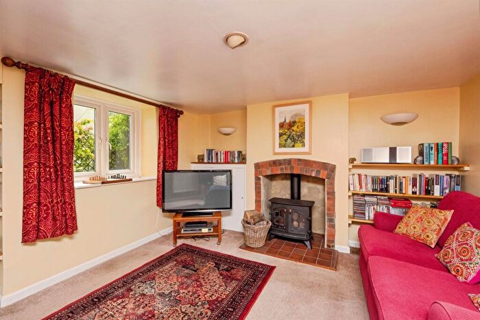 2 Bedroom Detached House For Sale In Pound Lane, Fordington, Dorchester, DT1