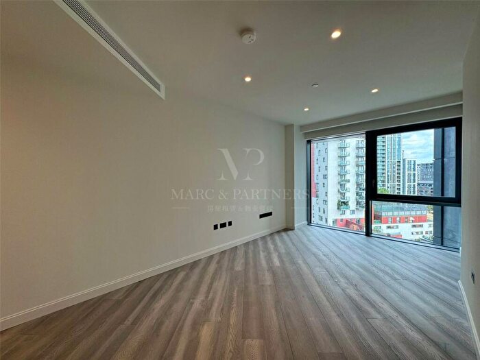 Apartment To Rent In The Aspen, Marsh Wall, London, E14