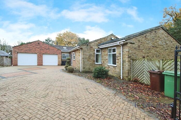 3 Bedroom Bungalow To Rent In Aberford Road, Oulton, Leeds, West Yorkshire, LS26