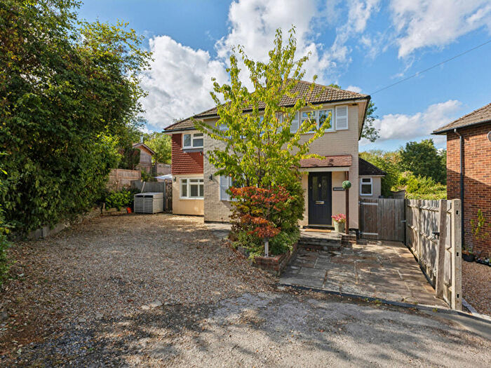 4 Bedroom Detached House For Sale In Ash Tree Close, Haslemere, GU27