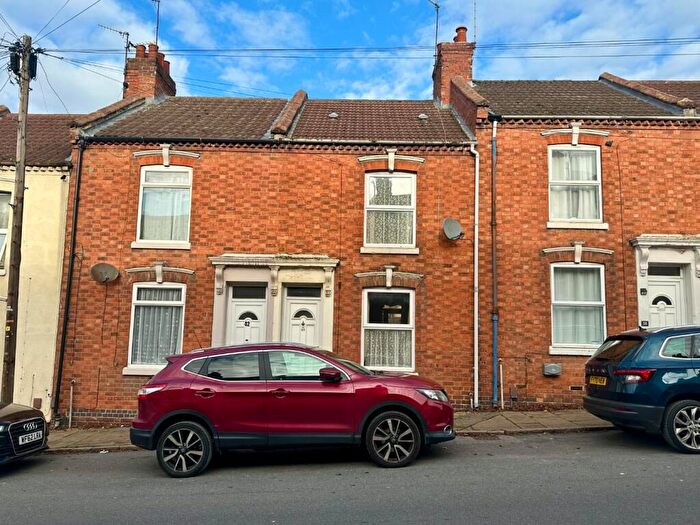 2 Bedroom Terraced House For Sale In Hampton Street, Semilong, Northampton, NN2