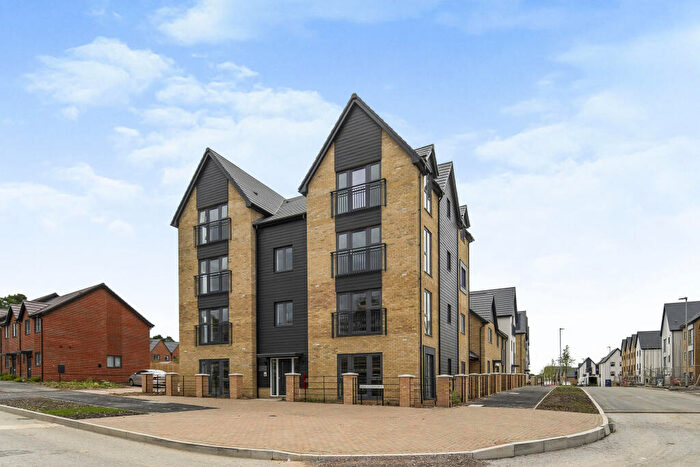 1 Bedroom Flat To Rent In Wheldon Lane, Crowthorne, RG45