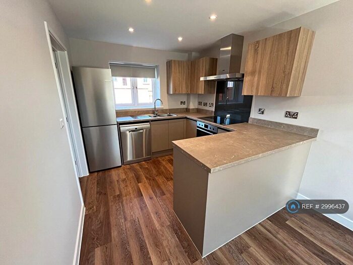3 Bedroom Detached House To Rent In Bayley Place, Exeter, EX1