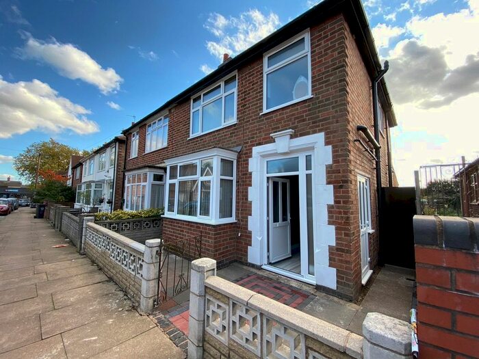 Houses to rent in Oronsay Road, LE4, Leicester