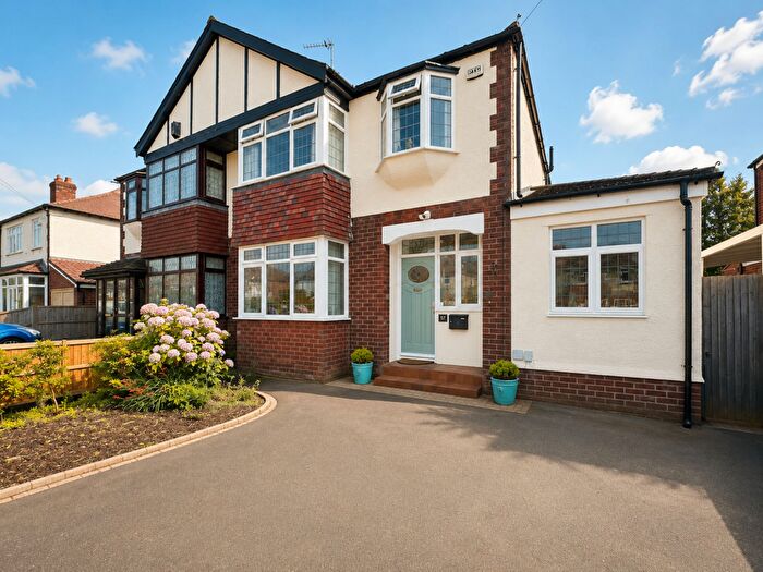 3 Bedroom Semi-Detached House For Sale In Cornelius Drive, Wirral, CH61