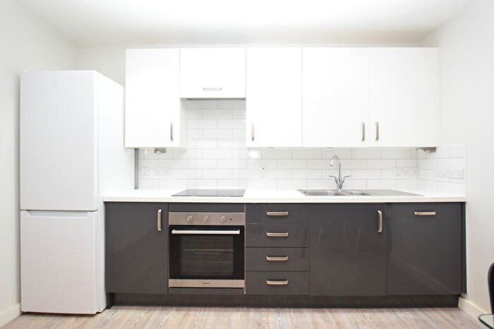 2 Bedroom Apartment To Rent In Niagra, Dun Works Acorn Street, S3