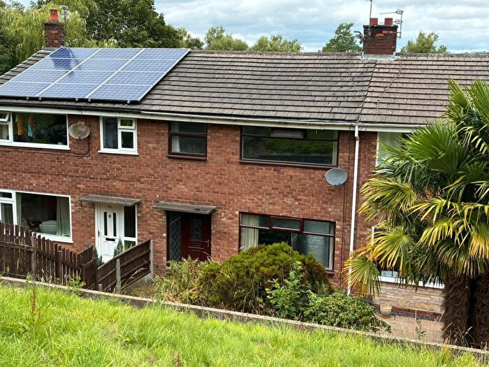 3 Bedroom House For Sale In Elm Tree Close, Stalybridge, SK15