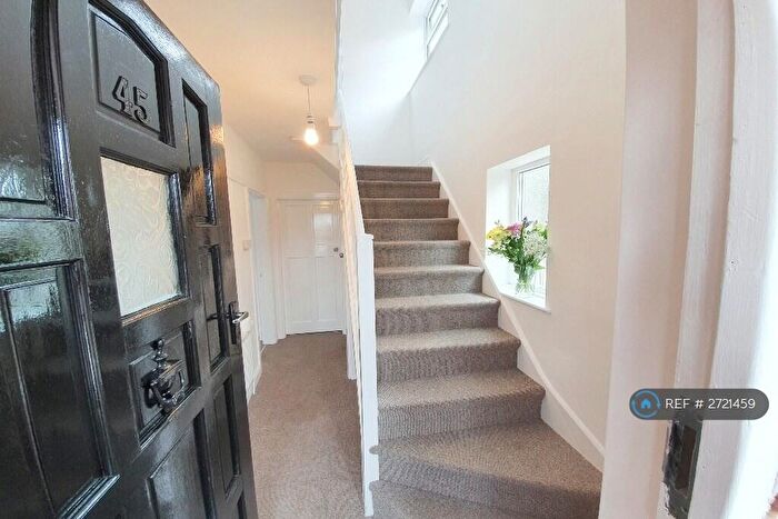 3 Bedroom Semi Detached House To Rent In Southwold Drive, Nottingham, NG8