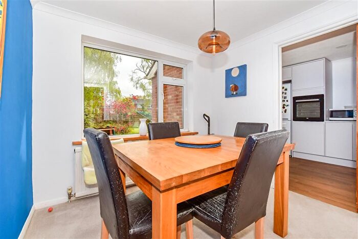 5 Bedroom Semi-Detached House For Sale In Fletcher Road, Staplehurst, Tonbridge, Kent, TN12