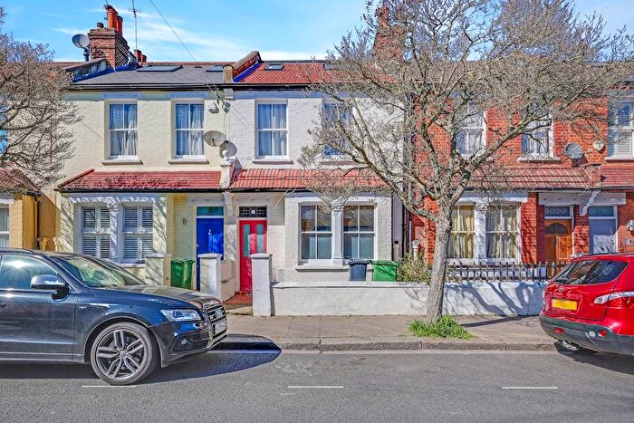 4 Bedroom Terraced House For Sale In Claxton Grove, London, W6