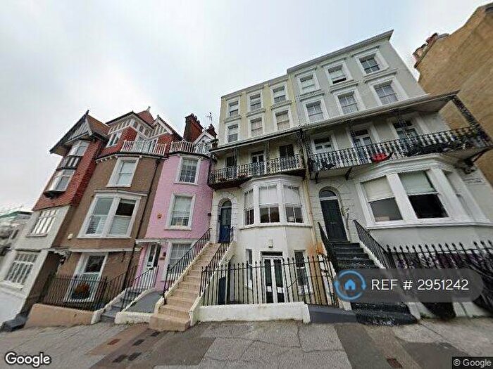 2 Bedroom Flat To Rent In Albion Hill, Ramsgate, CT11