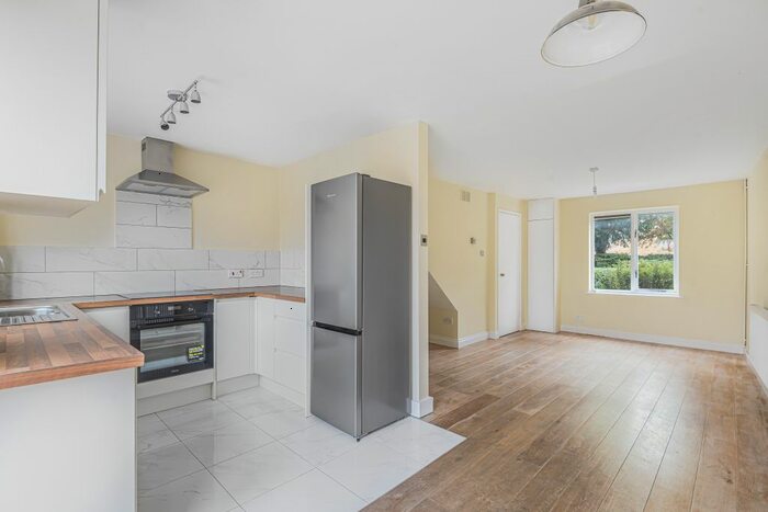 2 Bedroom Terraced House To Rent In St. Elmos Road, Canada Water, SE16