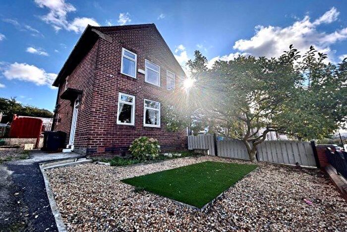 3 Bedroom Semi-Detached House To Rent In Wordsworth Avenue, Sheffield, S5