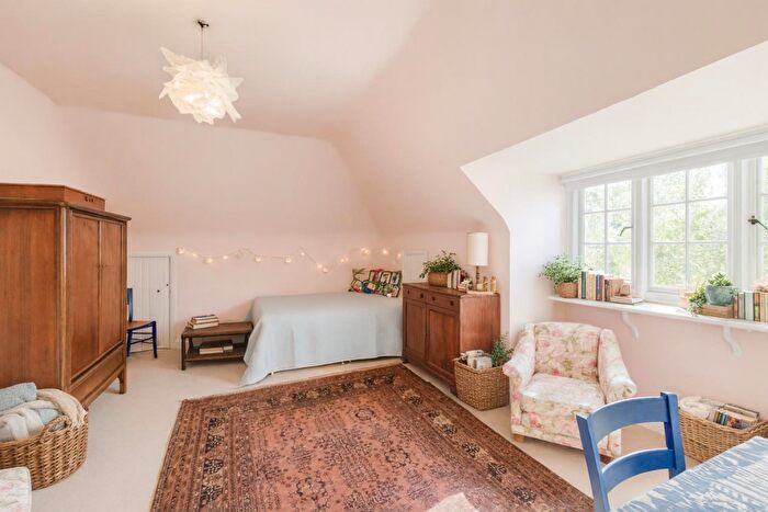 Studio To Rent In Belsize Lane, Belsize Park, NW3