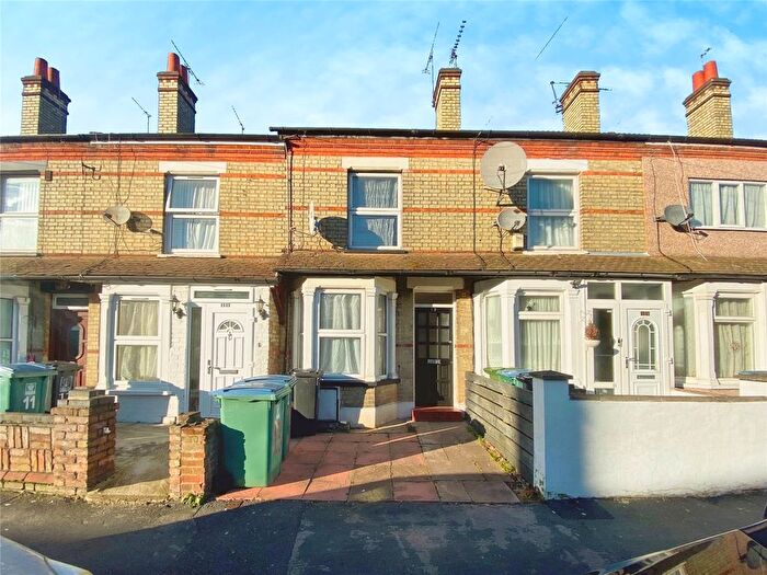 3 Bedroom Terraced House For Sale In St. Marys Road, Watford, Hertfordshire, WD18