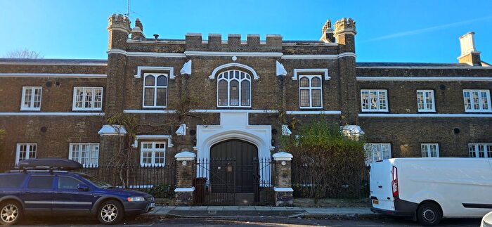 1 Bedroom Flat To Rent In Sedgemoor Place, Peckham, SE5