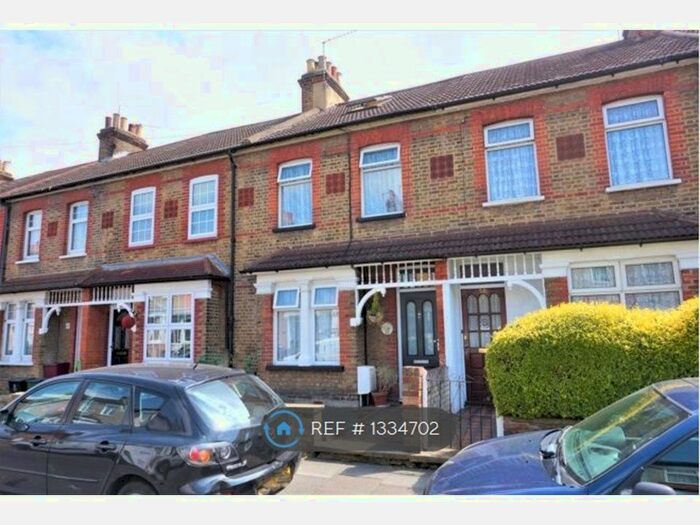 3 Bedroom Terraced House To Rent In Horsa Road, Erith, DA8