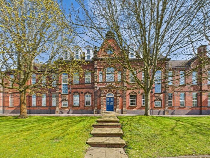 1 Bedroom Flat To Rent In Kensington Drive, Tamworth, B79