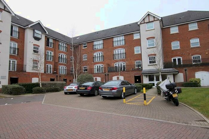 1 Bedroom Apartment To Rent In Woodfield Road, Crawley, West Sussex., RH10