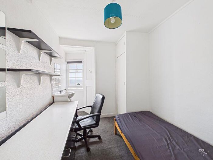 1 Bedroom Detached House To Rent In Bedford Square, Brighton, BN1