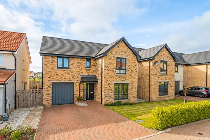 4 Bedroom Detached House For Sale In Baxter Road, Calderwood, East Calder, West Lothian, EH53