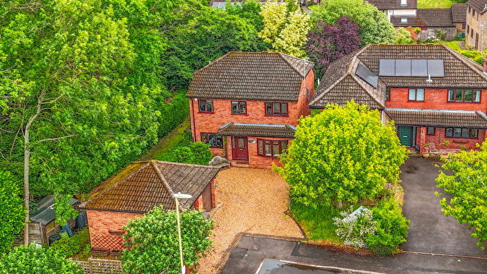 4 Bedroom Detached House For Sale In Goose Green, Hook, RG27