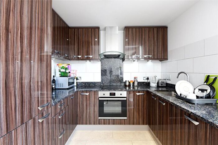 2 Bedroom Apartment To Rent In Katesgrove Court, Basingstoke Road, Reading, Berkshire, RG2