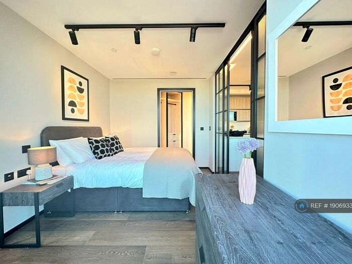 1 Bedroom Flat To Rent In Stage Apartments, London, EC2A