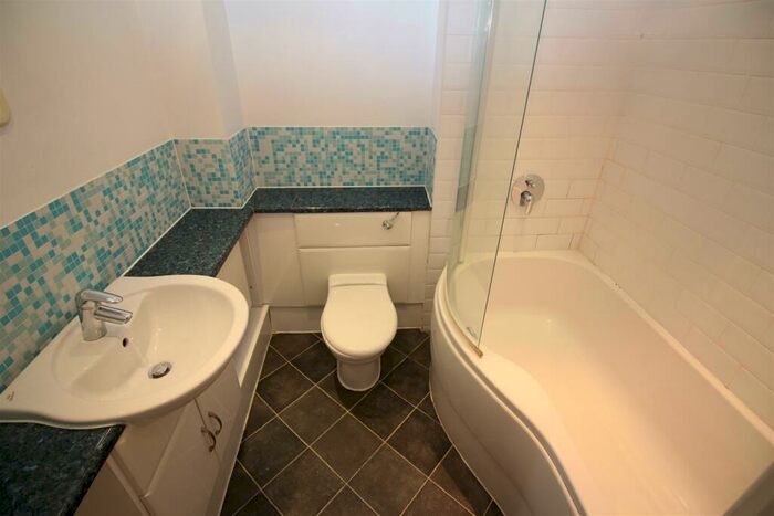 2 Bedroom Apartment To Rent In Cedrus Court, Primrose Hill, Chelmsford, CM1