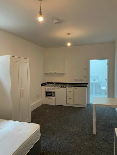 Studio To Rent In Ringstead Road, London, SE6