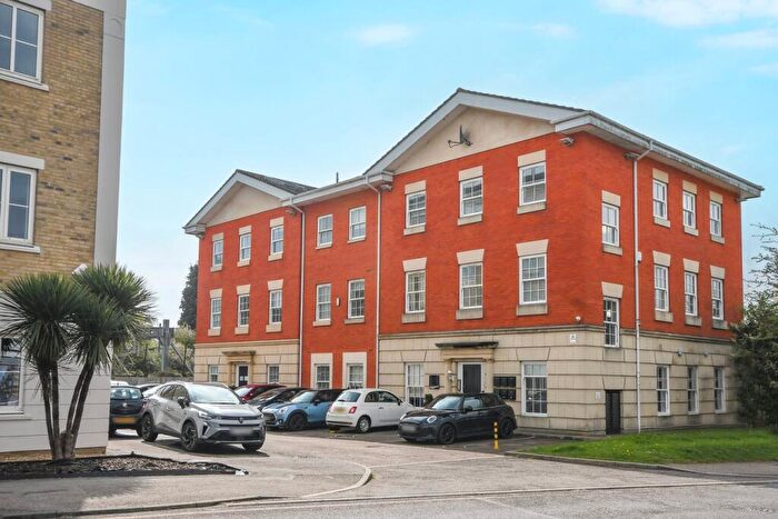2 Bedroom Apartment For Sale In Radford Way, Billericay, CM12