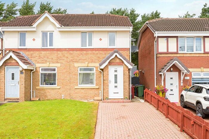 2 Bedroom Semi-Detached House For Sale In Norwood Avenue, Bonnybridge, FK4