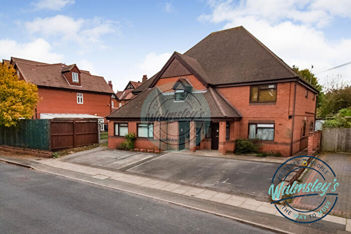 Studio For Sale In Flat, Dalton Lodge, A Styvechale Avenue, Earlsdon, CV5