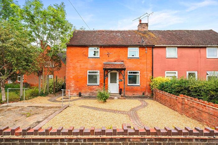 3 Bedroom Semi Detached House For Sale In Kingsley Place, Winchester, SO22