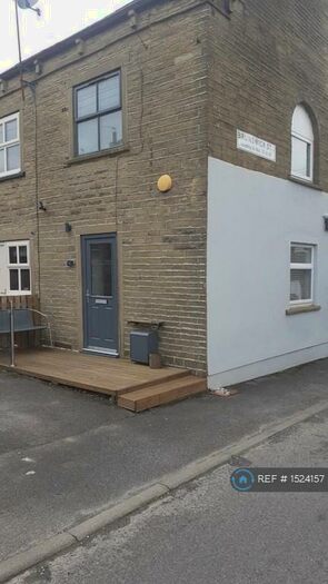 1 Bedroom End Of Terrace House To Rent In Brunswick Street, Bradford, BD13