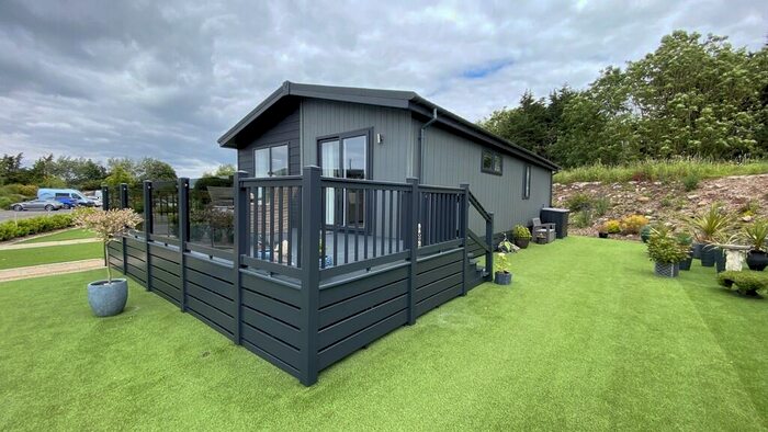 2 Bedroom Mobile Home For Sale In Rookery Manor Lodges, BS24
