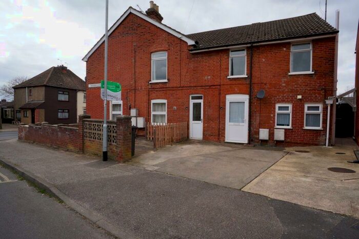 2 Bedroom Flat To Rent In Foxhall Road, IP3