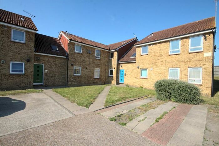Studio To Rent In Whimbrel Close, Kemsley, Sittingbourne ME10