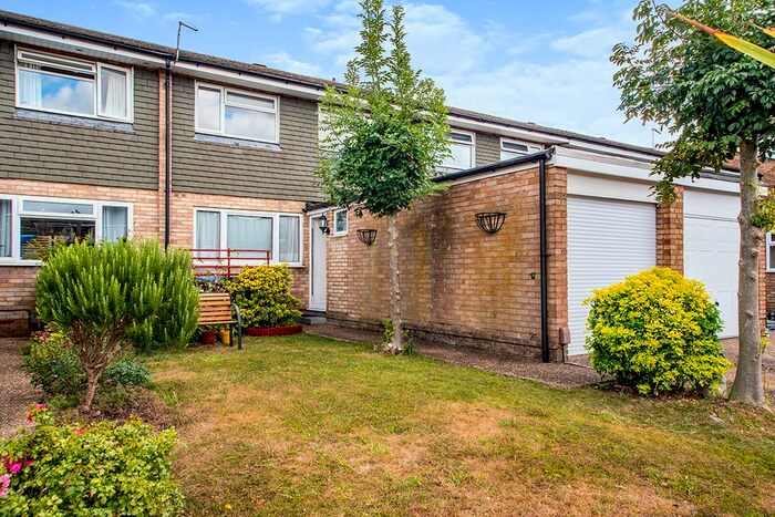 3 Bedroom End Of Terrace House To Rent In Panxworth Road, Hemel Hempstead, Hertfordshire, HP3