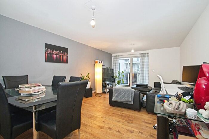 1 Bedroom Flat For Sale In Ezel Court, Heol Glan Rheidol, Cardiff, CF10