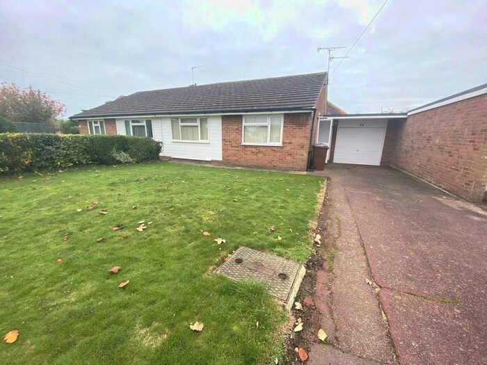 2 Bedroom Bungalow To Rent In Walberton Close, Felpham, PO22