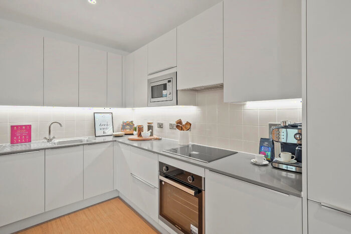 2 Bedroom Apartment To Rent In Pinnacle Tower, SE13